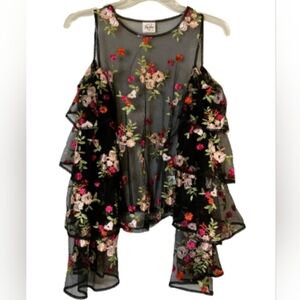 Chic Floral Embroidered Blouse